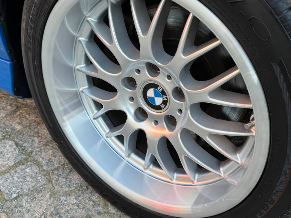 Image 92/100 of BMW 540i Touring (1998)