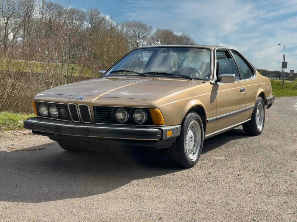Image 4/8 de BMW 633 CSi (1981)