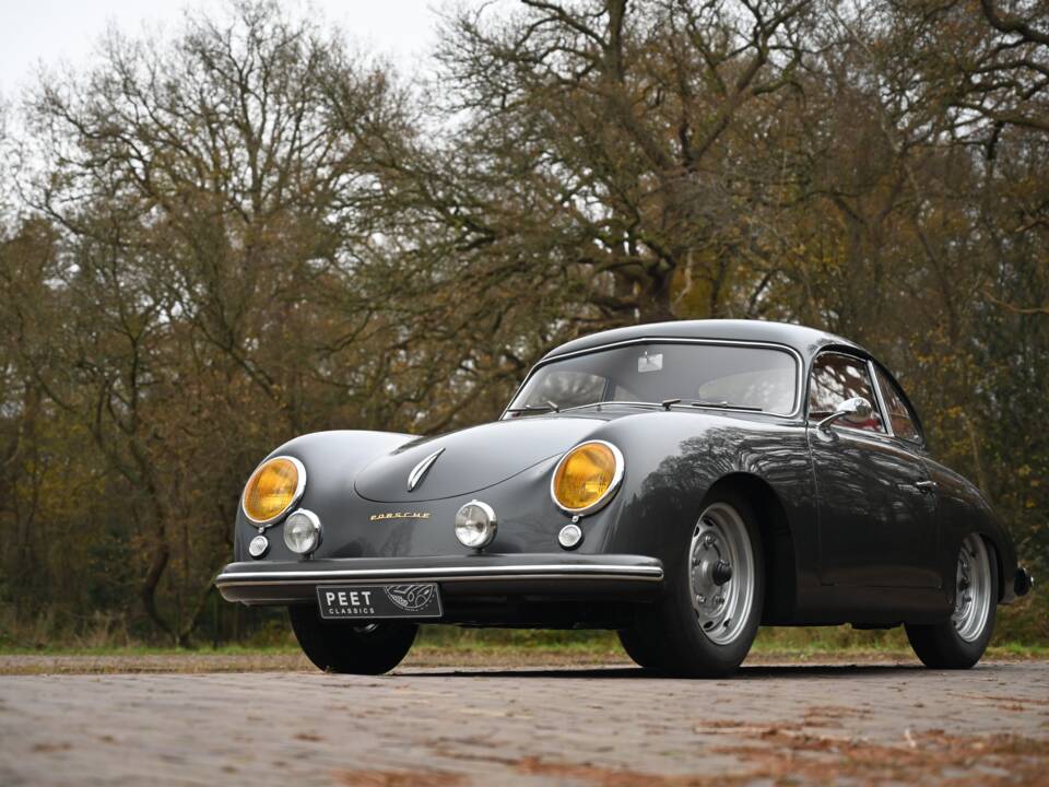 Immagine 1/36 di Porsche 356 1500 Super (1953)