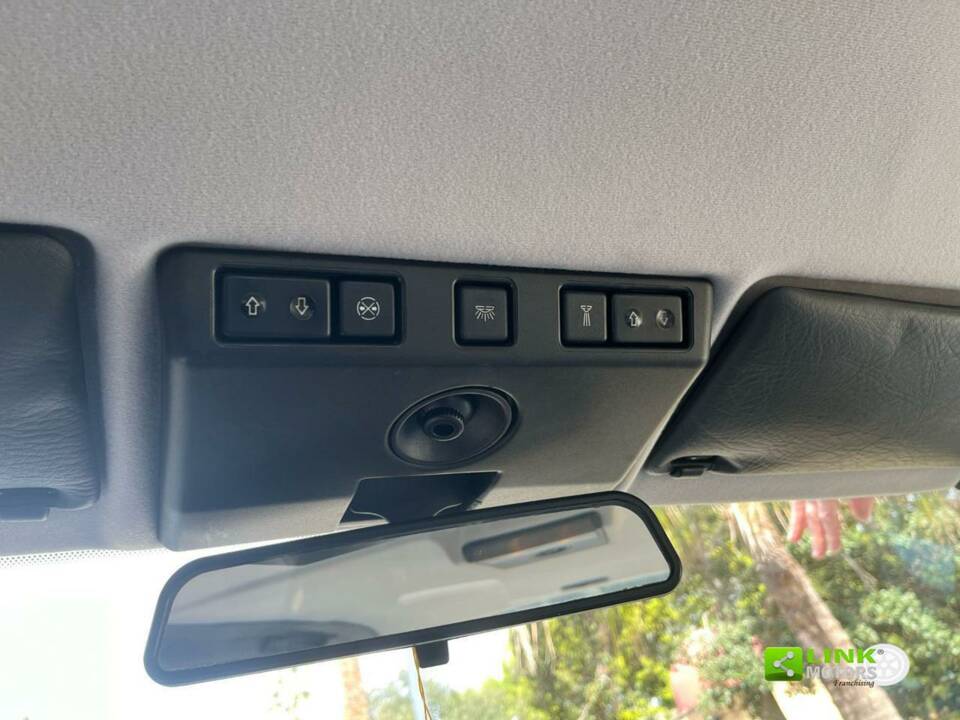 Image 12/22 de Alfa Romeo 75 1.8 (1988)