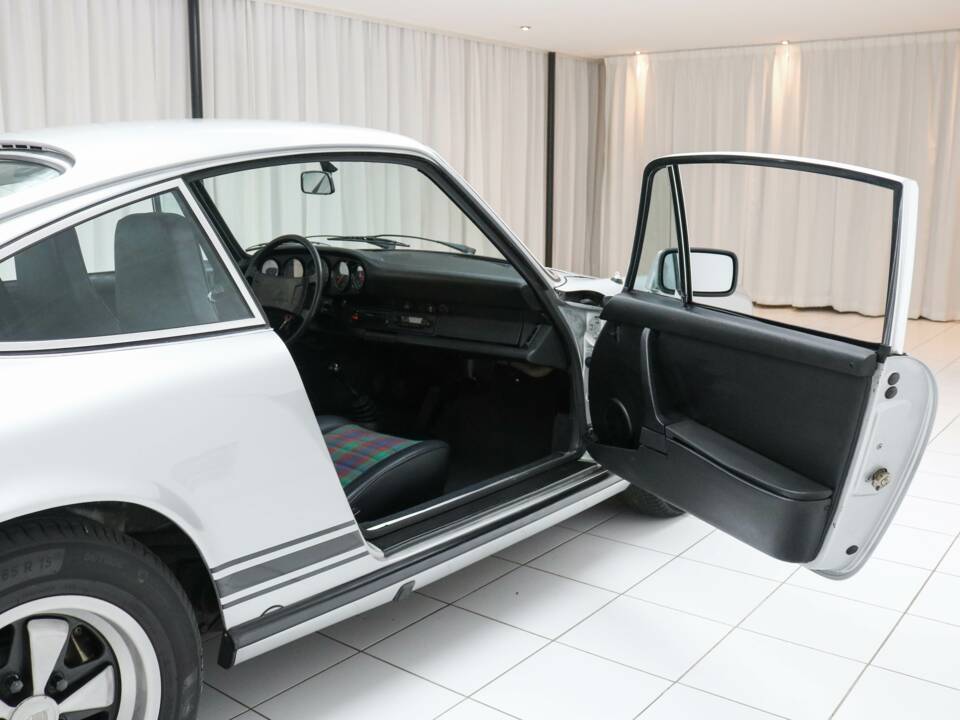 Bild 11/18 von Porsche 911 2.7 (1976)