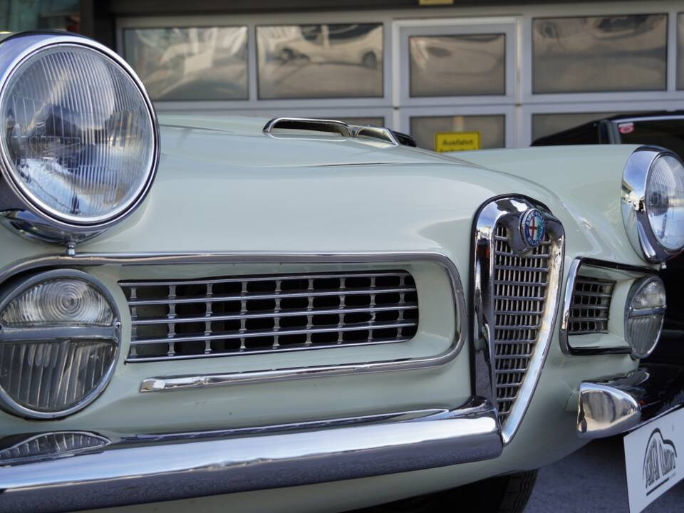 Immagine 13/41 di Alfa Romeo 2000 Spider (1959)