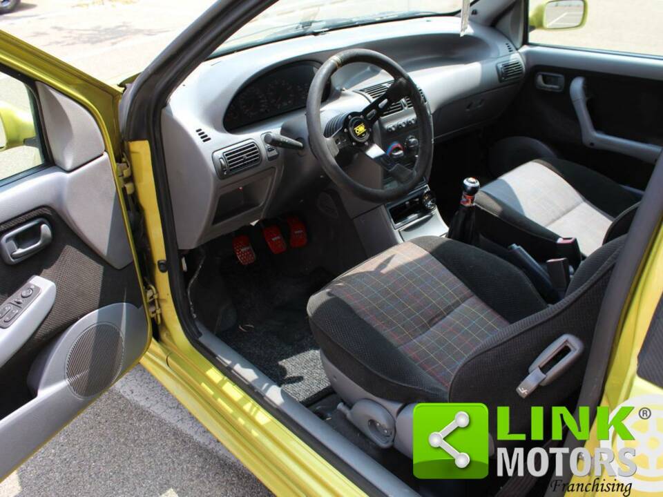 Image 7/10 de FIAT Punto GT (1994)