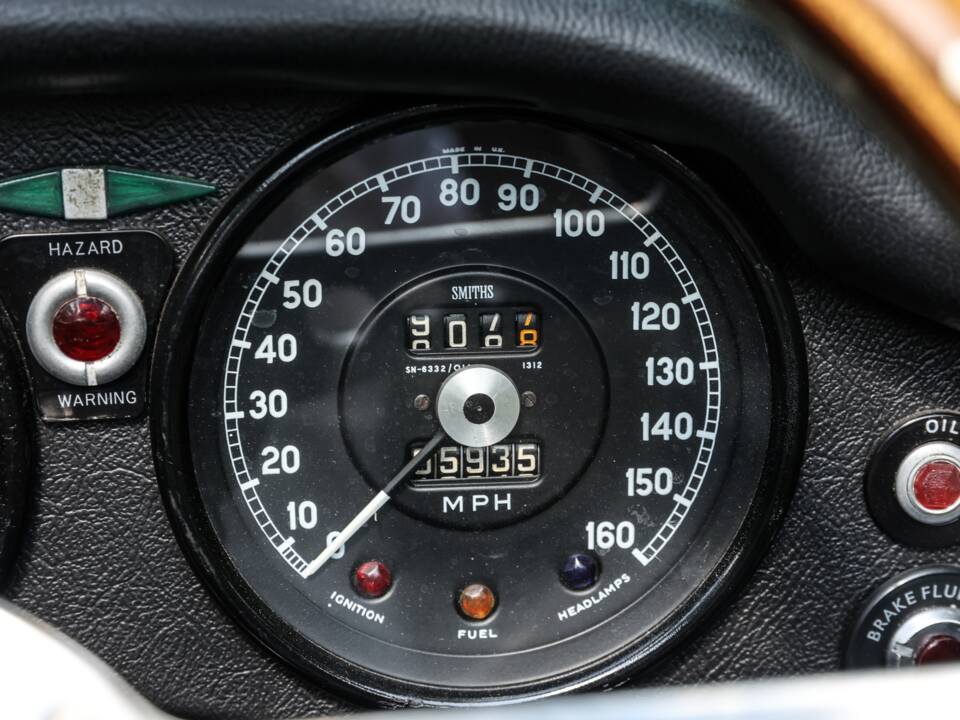 Image 38/43 de Jaguar Type E V12 (1974)