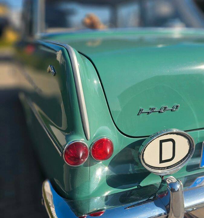 Bild 4/4 von Opel Rekord 1700 (1962)
