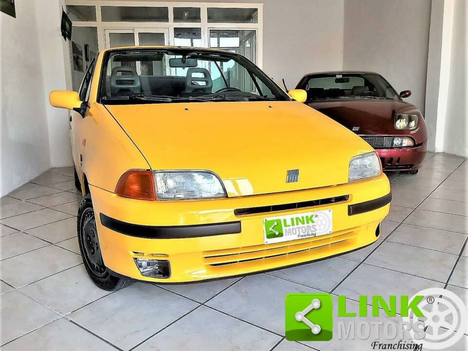 Image 3/10 of FIAT Punto Cabrio S (1996)