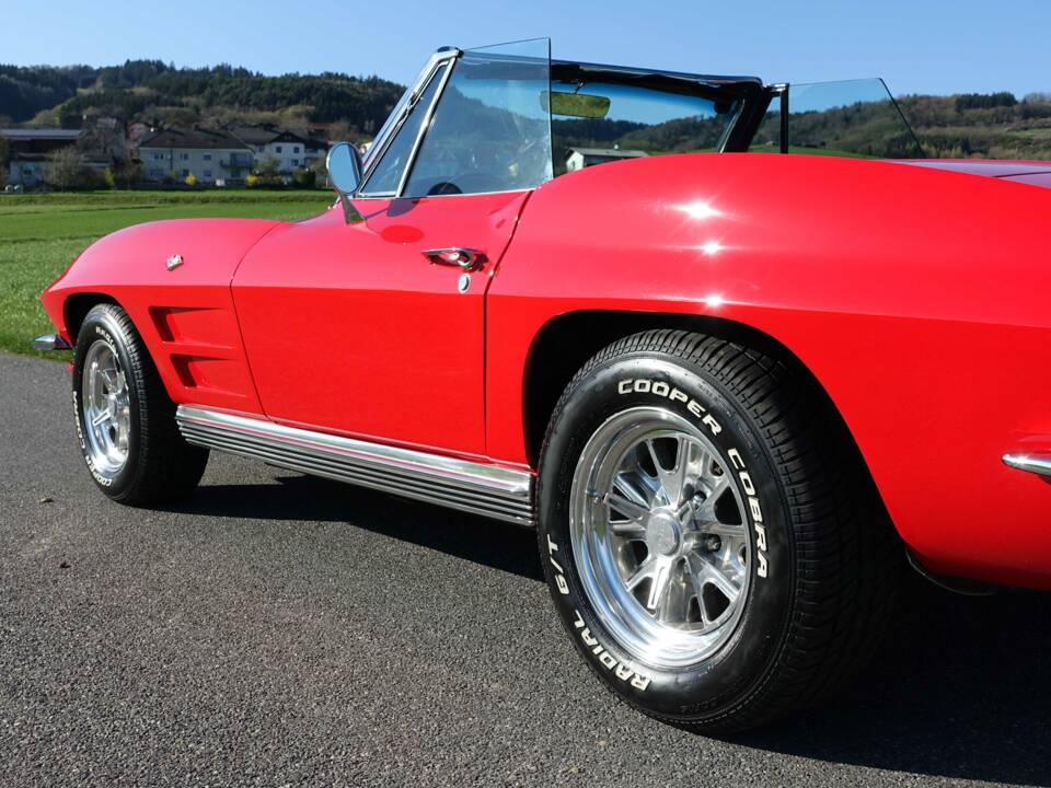 Image 10/43 of Chevrolet Corvette Sting Ray Convertible (1964)