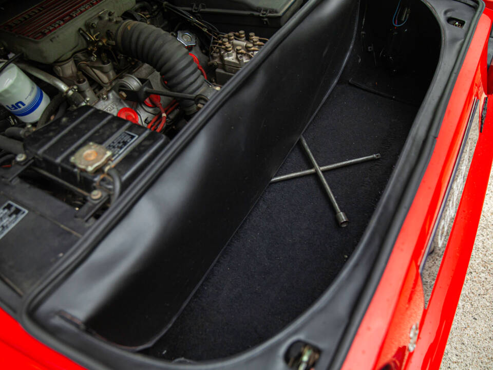 Image 80/95 of Ferrari 328 GTS (1988)