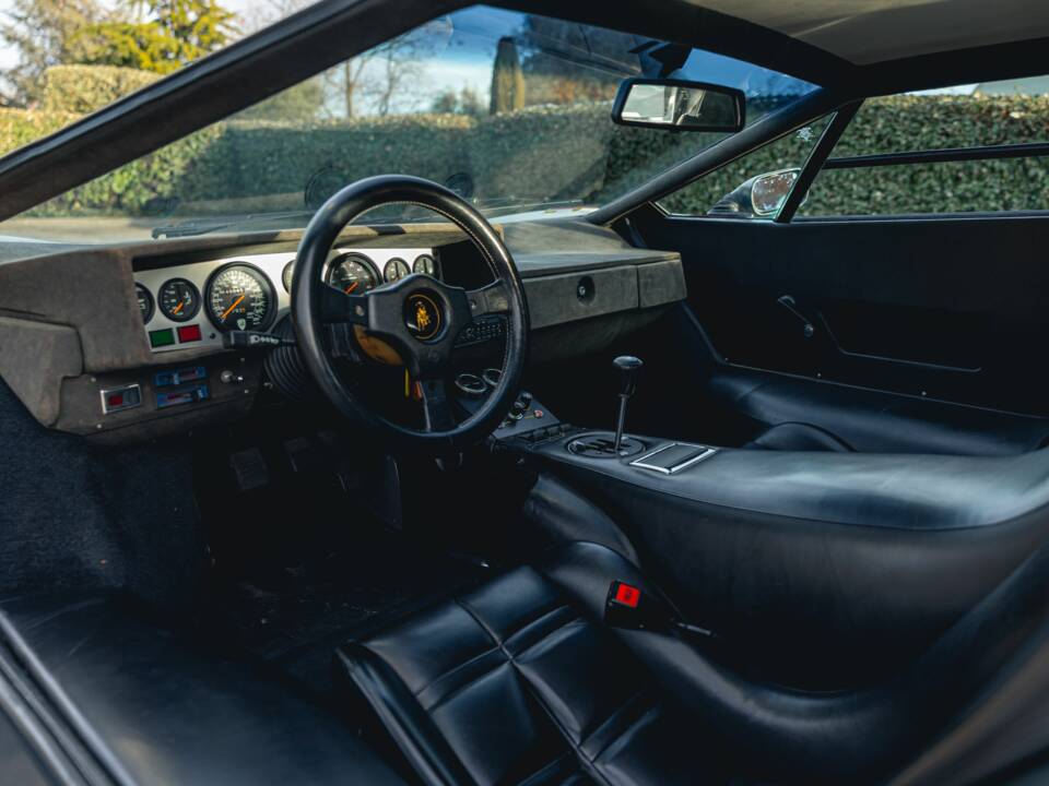 Image 33/73 of Lamborghini Countach LP 400 S (1980)
