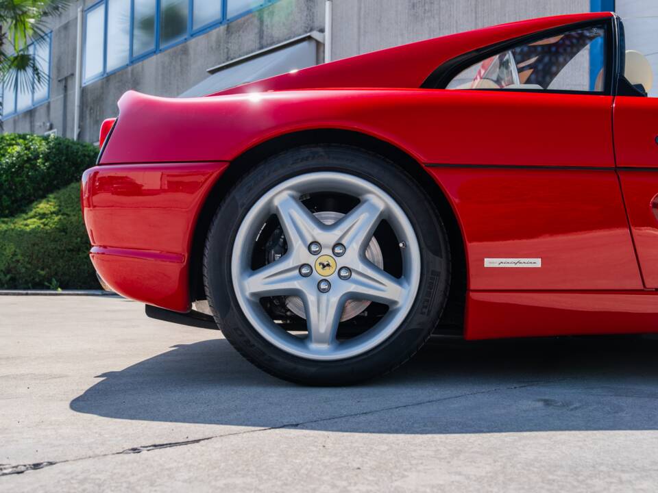 Bild 31/100 von Ferrari F 355 F1 GTS (1998)