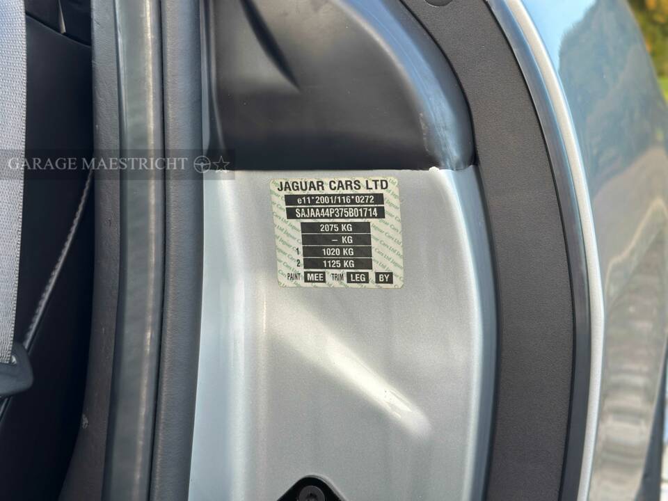 Image 67/84 de Jaguar XK 4.2 (2006)