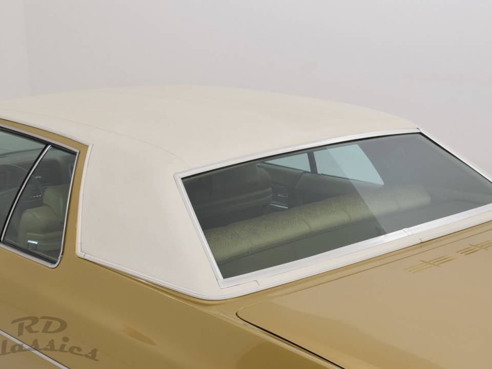 Bild 8/32 von Cadillac Coupe DeVille (1971)