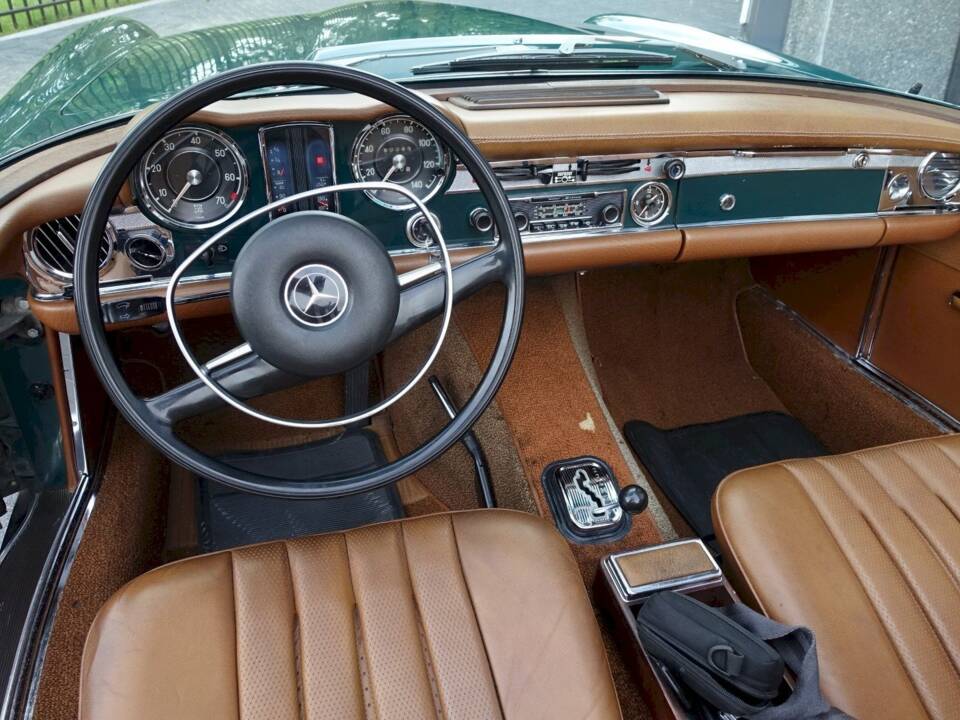 Imagen 12/37 de Mercedes-Benz 280 SL (1970)