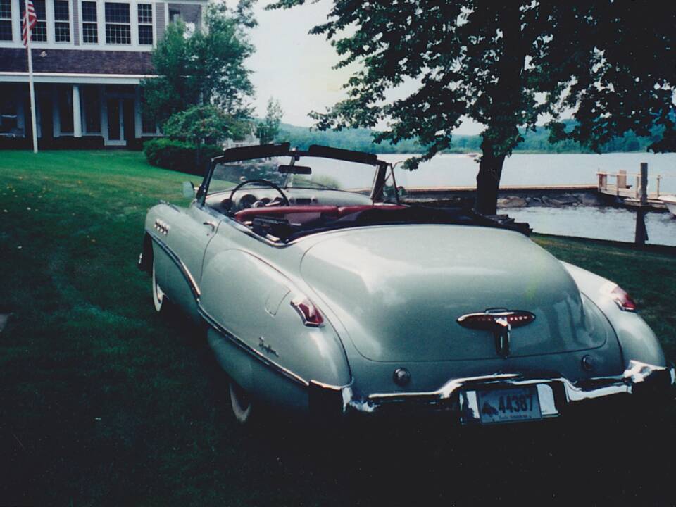 Image 25/27 of Buick Roadmaster (1949)