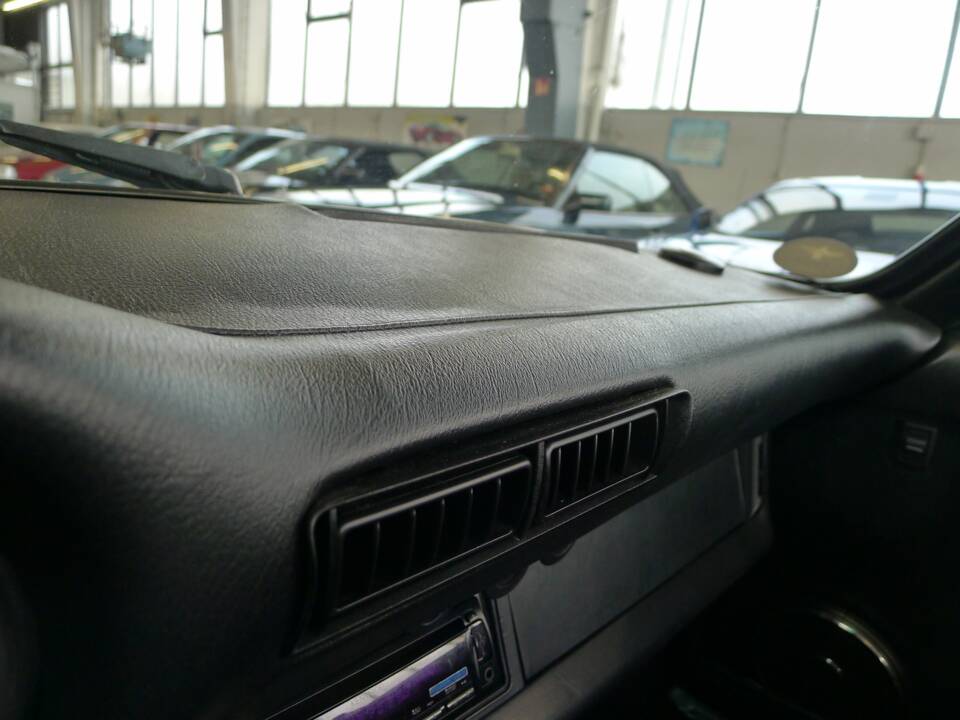 Bild 2/33 von Porsche 911 Carrera 3.2 (1985)