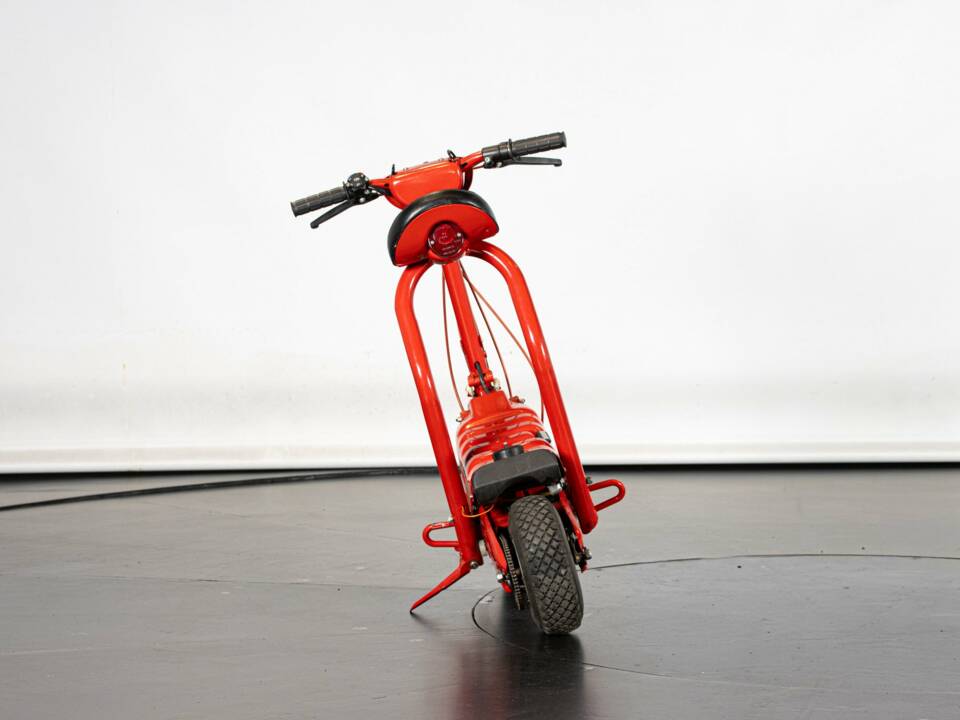 Image 9/50 de Quasar Tender (1983)