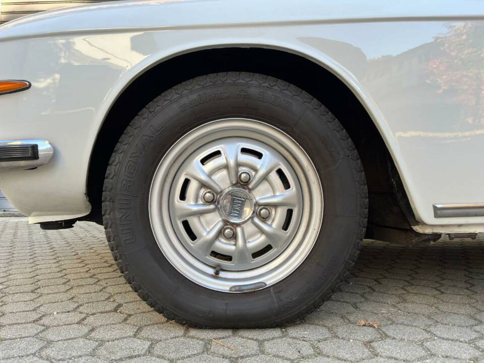 Image 7/44 of Lancia Fulvia 1.3 S (1970)