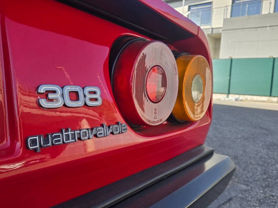 Image 11/95 of Ferrari 308 GTBi Quattrovalvole (1984)