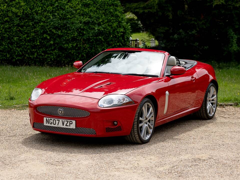 Image 1/50 of Jaguar XKR (2007)