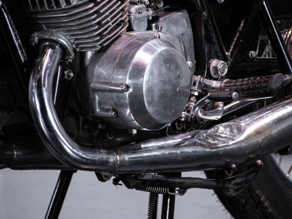 Image 37/50 of Kawasaki DUMMY (1975)