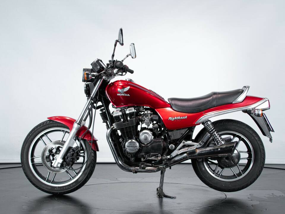 Image 1/50 of Honda CB 650 SC Nighthawk (1988)