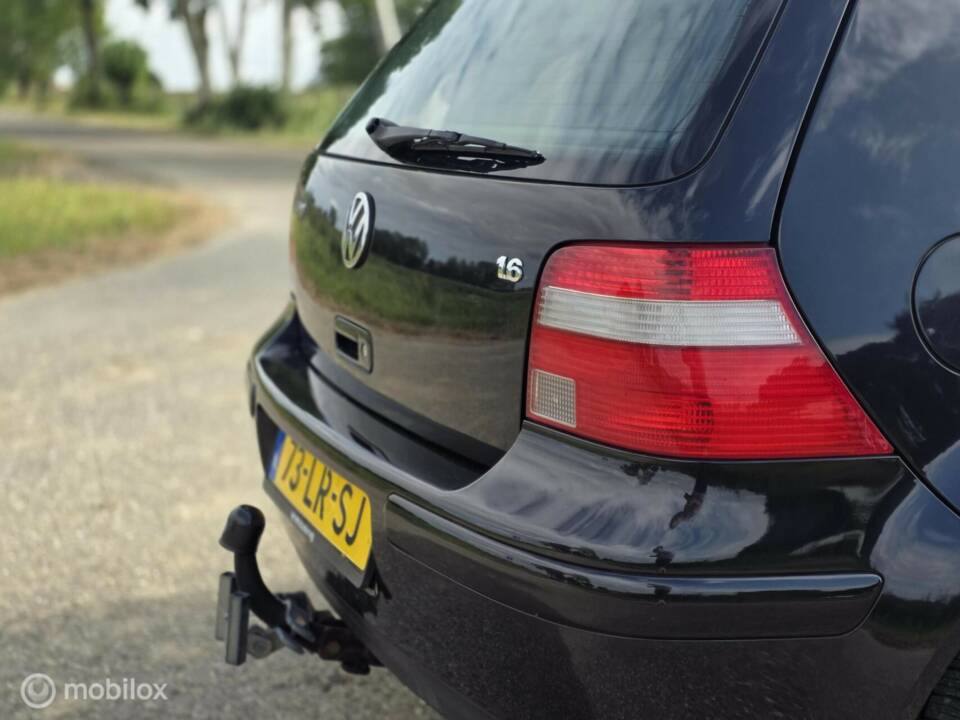 Image 7/42 of Volkswagen Golf IV 1.6 (2003)