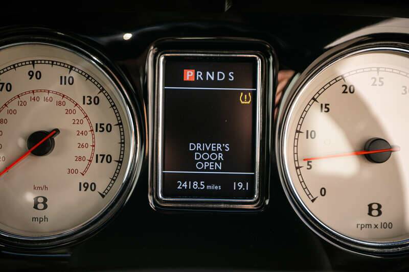 Image 9/29 de Bentley Azure T (2010)