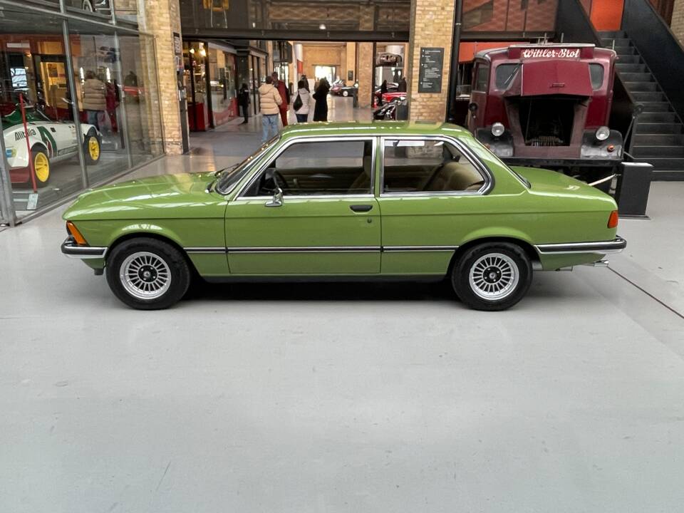 Image 5/45 of BMW 316 (1979)