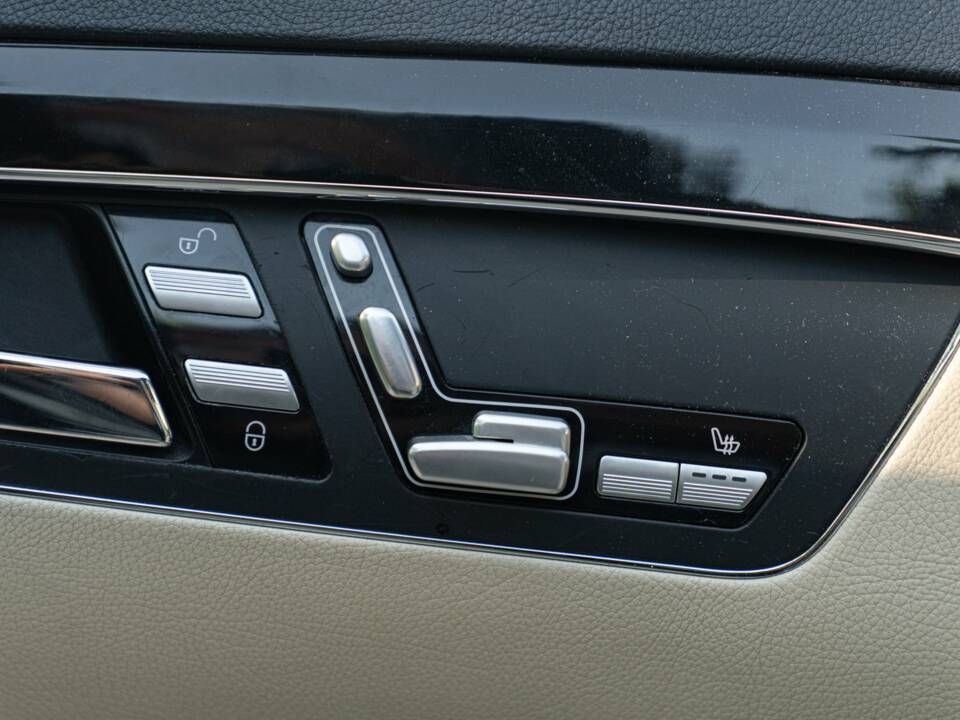 Immagine 34/50 di Mercedes-Benz S 350 CDI BlueEFFICIENCY L (2011)