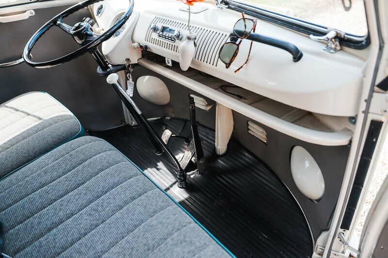 Image 26/50 of Volkswagen T1 camper (1966)