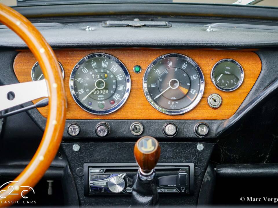Image 32/60 of Triumph Spitfire Mk III (1970)