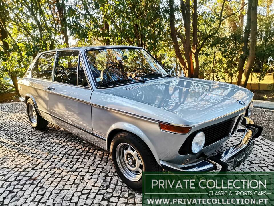 Image 3/82 of BMW 2002 tii Touring (1974)