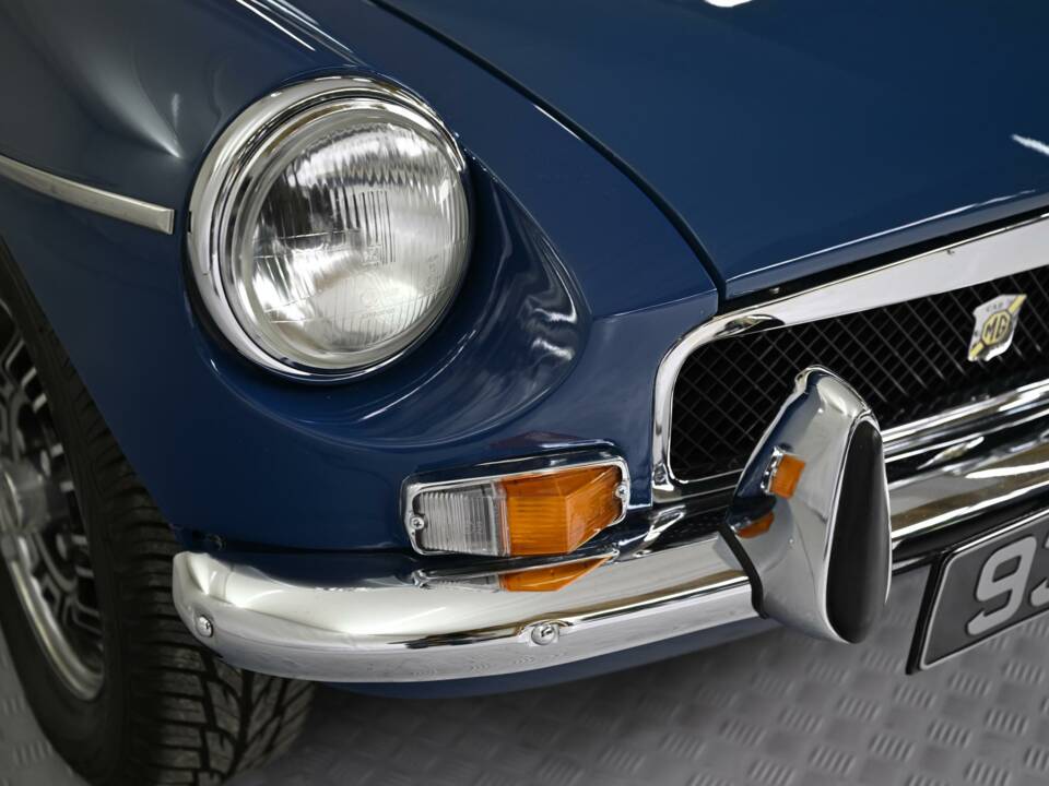 Afbeelding 44/50 van MG MGB GT V8 (1974)