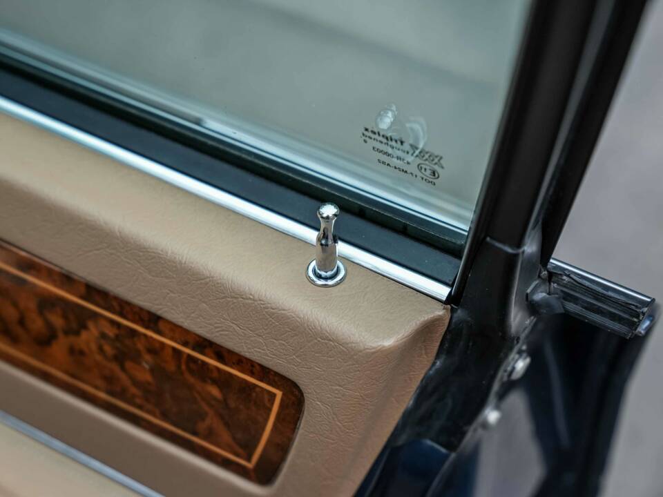 Immagine 45/55 di Jaguar XJ 40 (XJ-R) (1990)