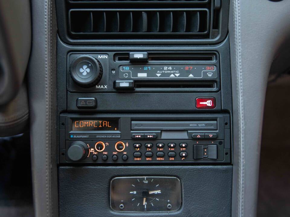 Image 49/63 of Porsche 928 GTS (1994)
