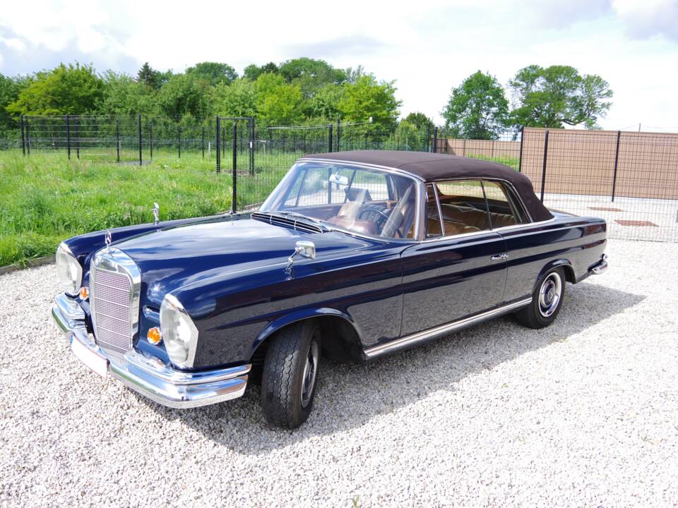 Afbeelding 6/32 van Mercedes-Benz 250 SE (1967)