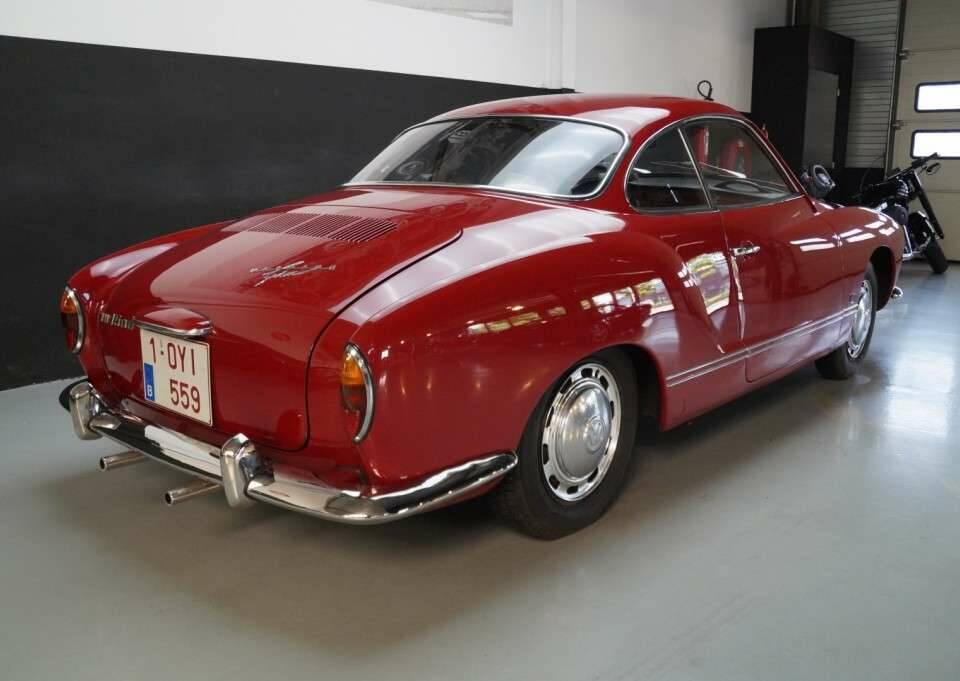 Immagine 28/50 di Volkswagen Karmann Ghia 1500 (1969)