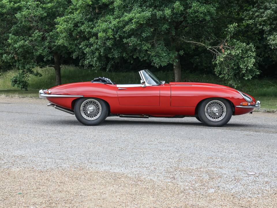 Image 22/41 de Jaguar E-Type 3.8 (1964)