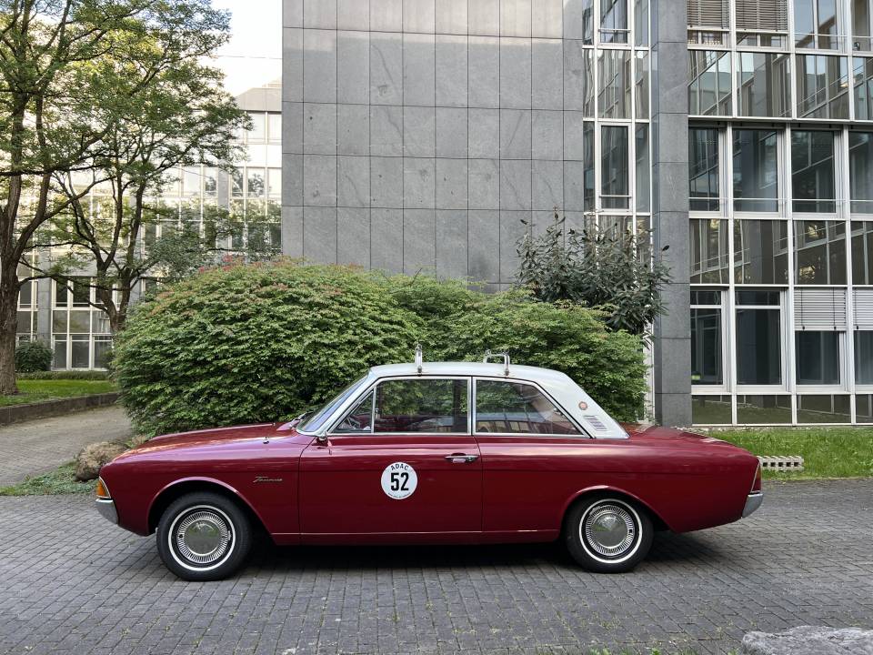 Image 3/29 of Ford Taunus 17m 1700 (1966)