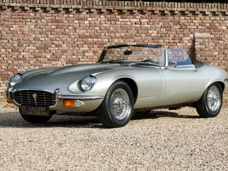 Afbeelding 7/50 van Jaguar E-Type V12 (1973)
