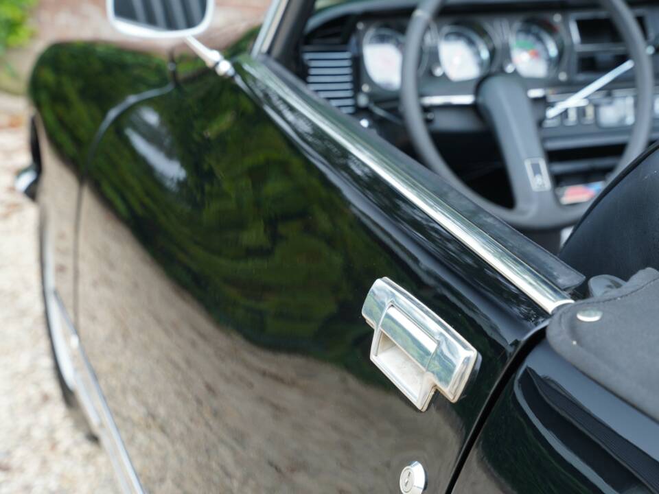Image 28/50 of Citroën DS 23 Injection (1973)
