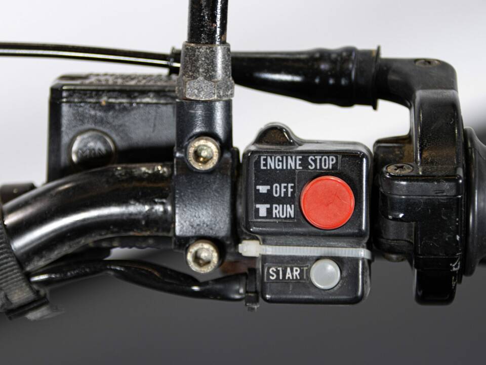 Bild 36/46 von Yamaha TDR 125 R (1992)