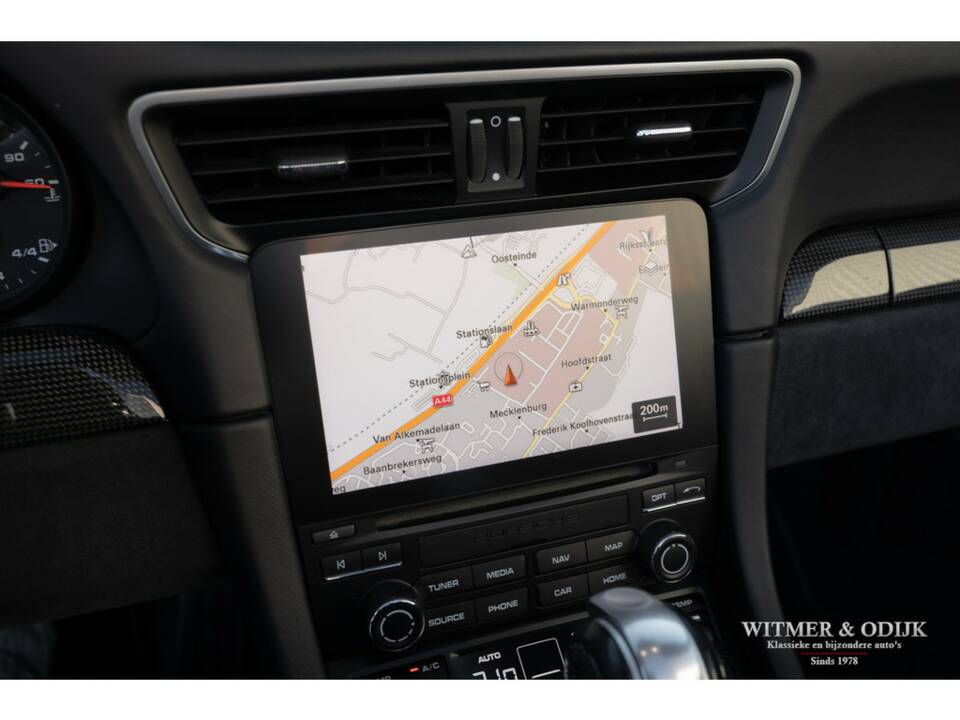 Image 19/38 of Porsche 911 Carrera GTS (2017)