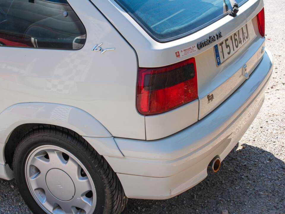 Bild 15/52 von Citroën ZX 2.0i 16v (1993)
