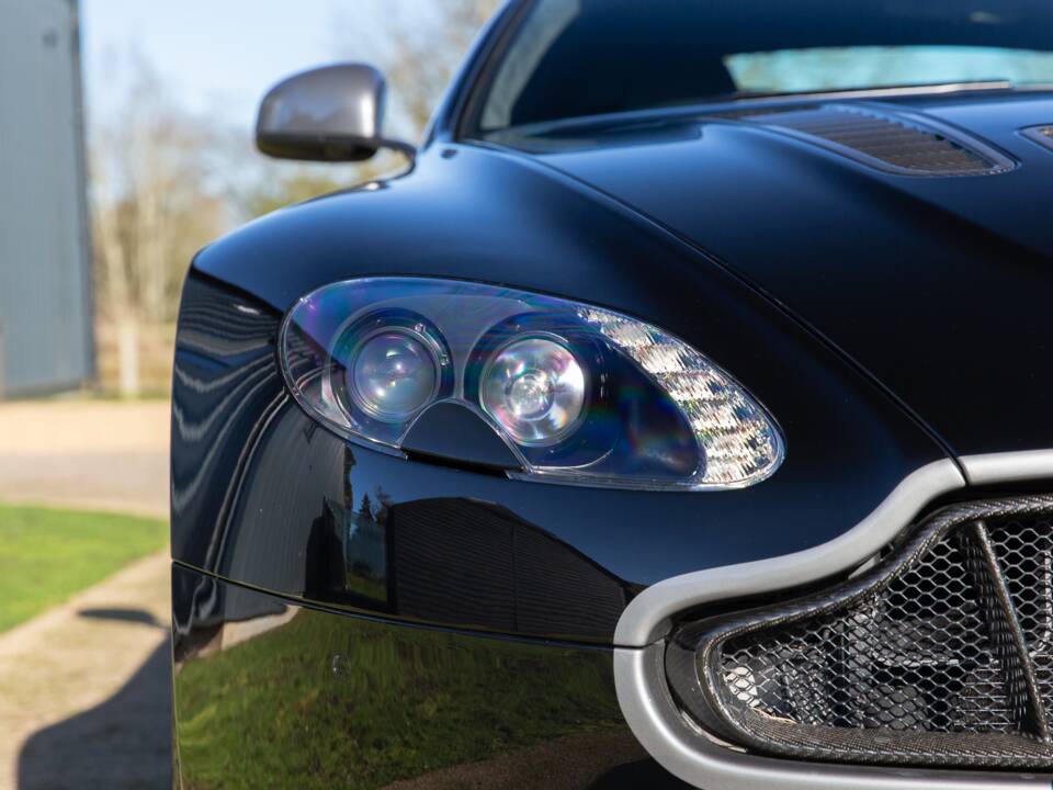 Bild 19/68 von Aston Martin V12 Vantage S (2018)