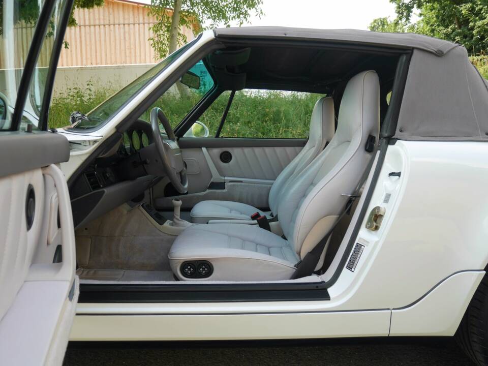 Bild 18/45 von Porsche 911 Carrera 2 (1993)