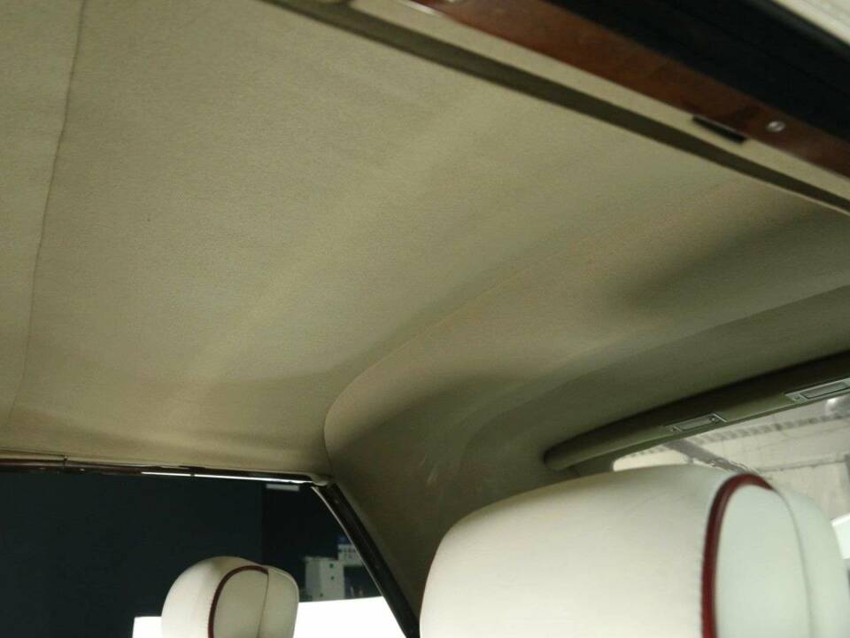 Afbeelding 24/50 van Rolls-Royce Corniche III (1991)