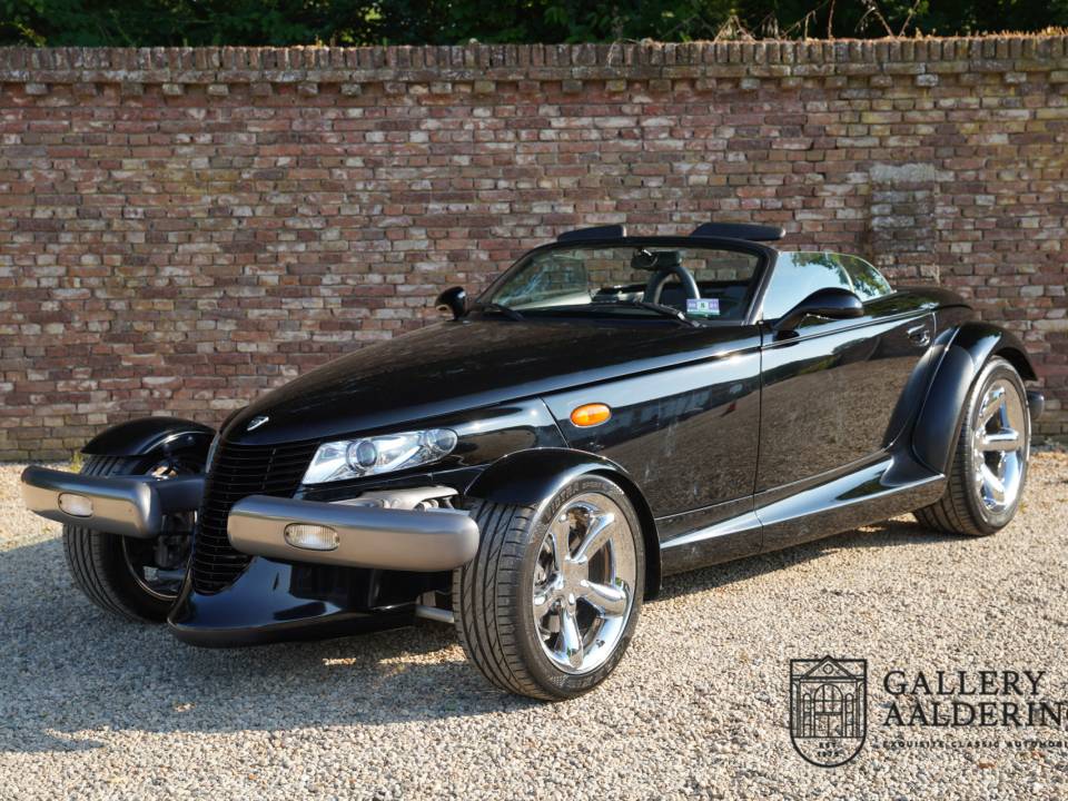 Image 22/50 of Plymouth Prowler (1999)
