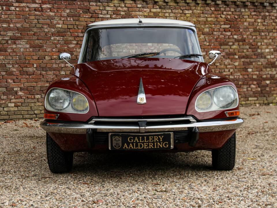 Image 10/50 de Citroën DS 21 (1971)