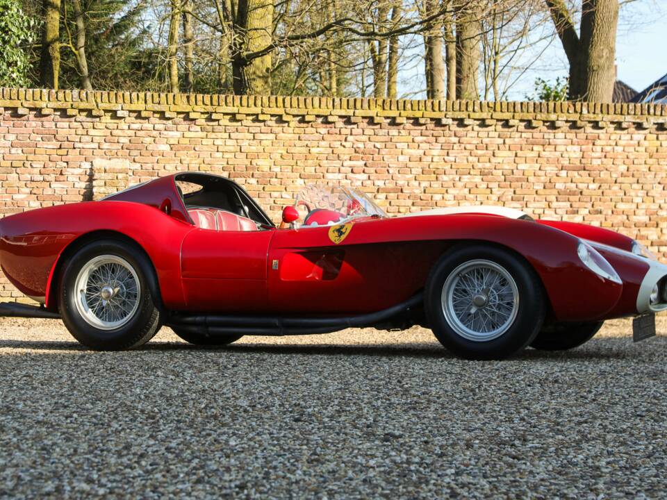 Afbeelding 26/50 van Ferrari 250 Testa Rossa (1961)